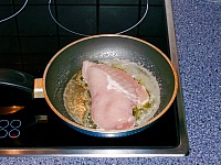 Butter und Pfanne müssen<br>schön heiß sein