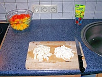 Schneiden Sie den Salat